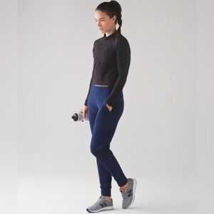 Lululemon Embrace The Space Pant size 6